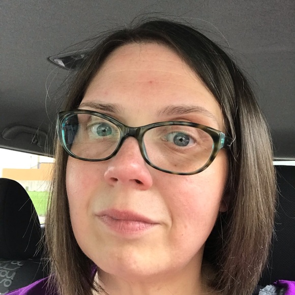 Meet your Posher, Jen - Picture 1 of 1